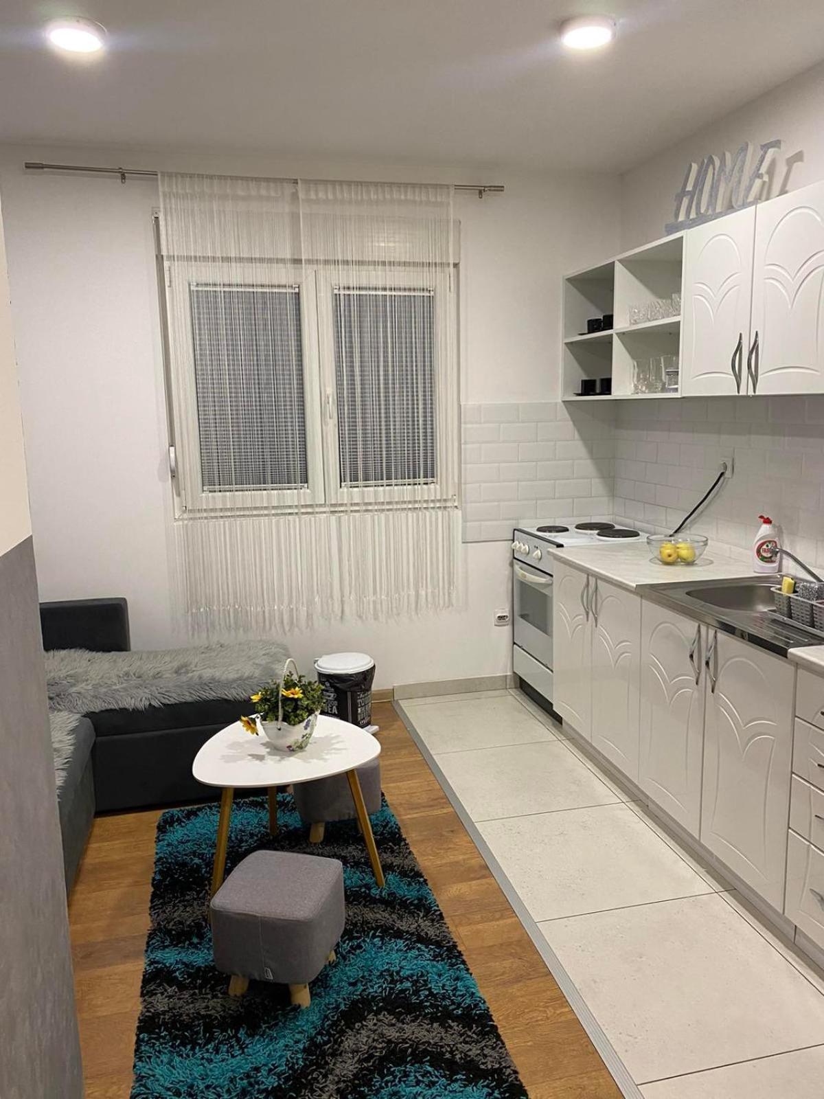 Apartman Sara 2 Beograd Eksteriør billede