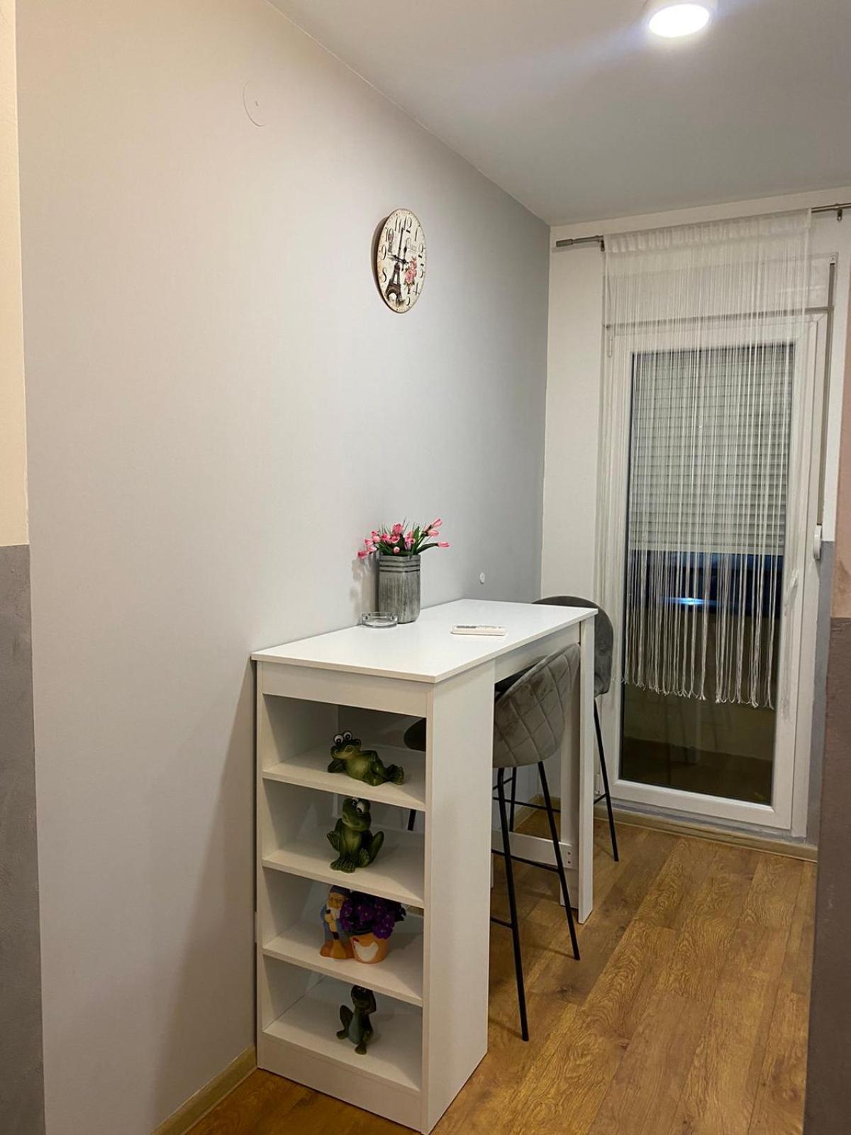 Apartman Sara 2 Beograd Eksteriør billede